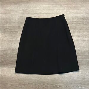 Aritzia Babaton Black Mini Skirt - Size 0 - Classic Black Women's Skirt